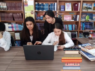 В школьной библиотеке прошла подготовка к интеллектуальной игре по истории Казахстана среди 7-8 классов. Учитель истории Муктаргалиев А.
